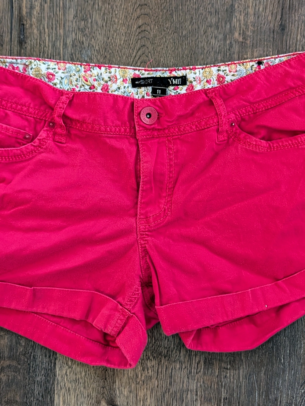 Women's Hot Pink Rolled-Cuff Cotton Shorts